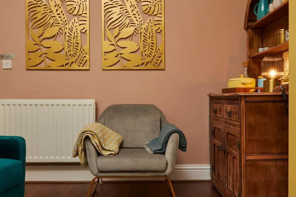 Lovely Chique Newcastle Abode - Sleeps 4 - First Floor Lejlighed